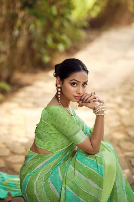 Thumbnail Dull Moss Leheriya saree